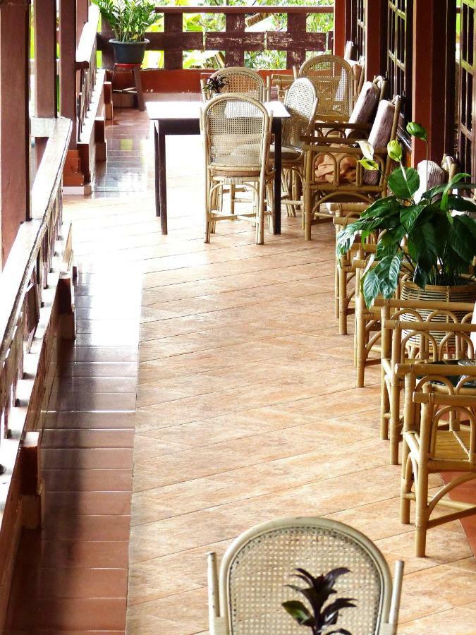 Toraja Torsina Hotel Рантепао Экстерьер фото