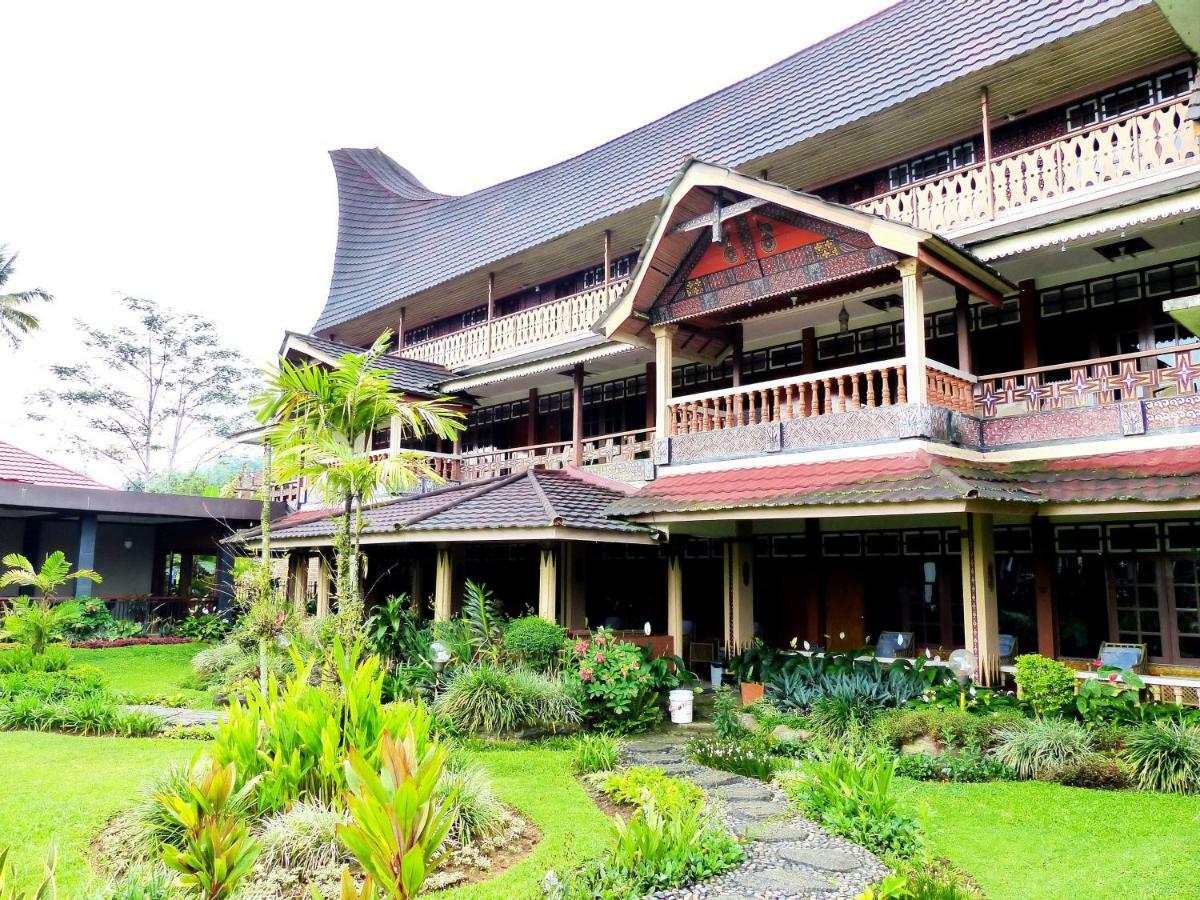 Toraja Torsina Hotel Рантепао Экстерьер фото